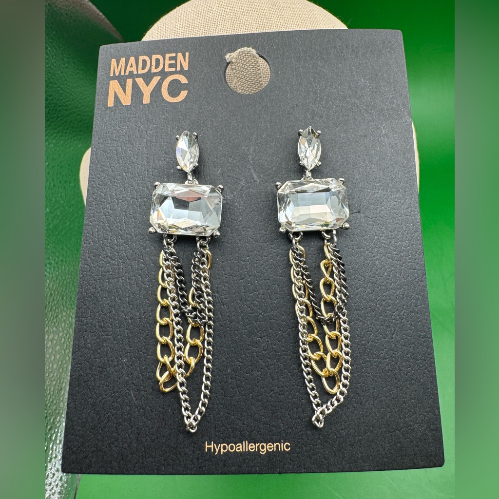 Madden Nyc Mixed Chain Chandelier Crystal New With Tags Hypoallergenic